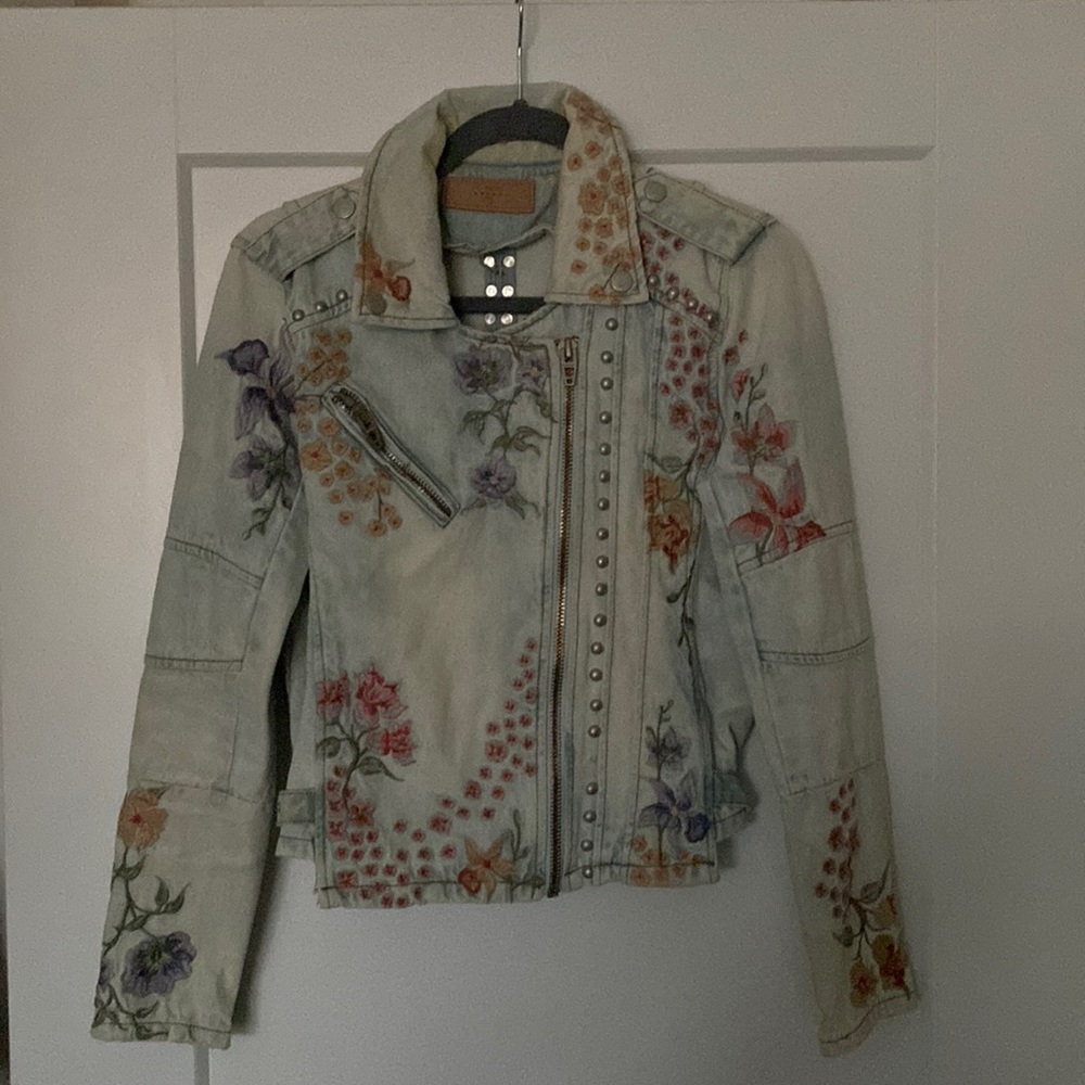 BLANK NYC floral embossed jean jacket